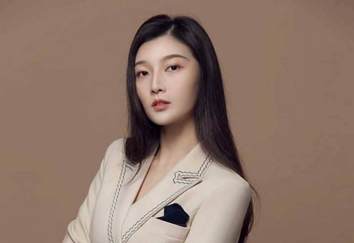 杨小曼