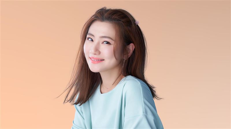 任家萱 Selina