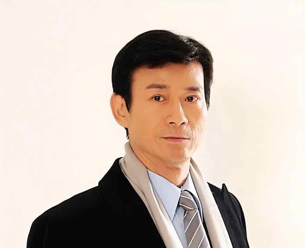郑少秋